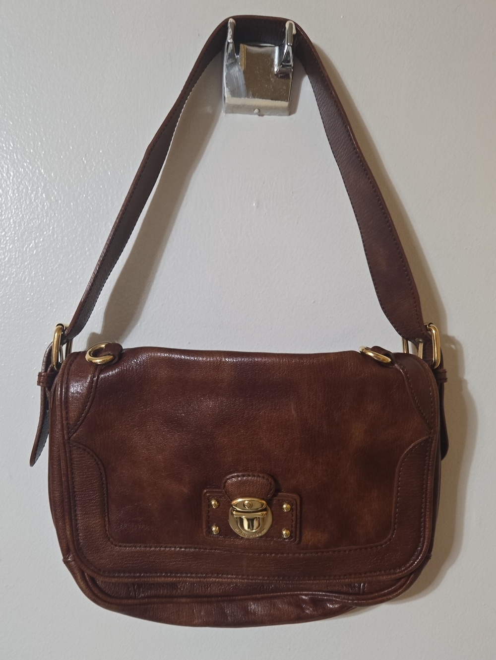 Marc Jacobs Brown Medium Shoulder Bag Gold Hardware Magnetic Closure Pockets